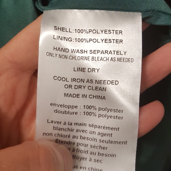 SOLD - Vera Wang Halter v neck dress - Picture 4 of 4